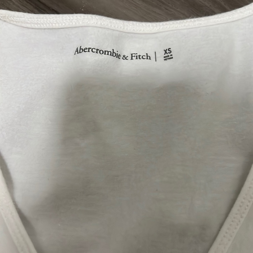 Abercrombie &fitch wrap short sleeve bodysuit size XS